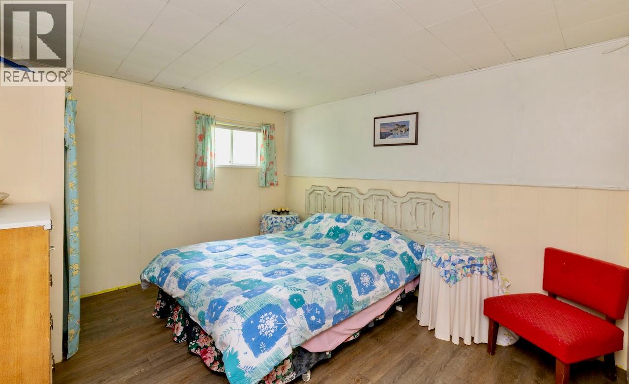 1281 Hoskins Road - Image 27