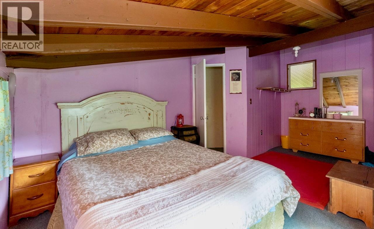 1281 Hoskins Road - Image 35