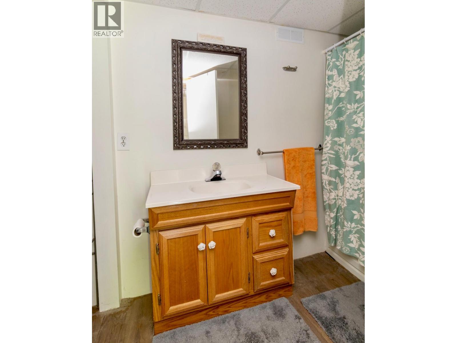 1281 Hoskins Road - Image 31
