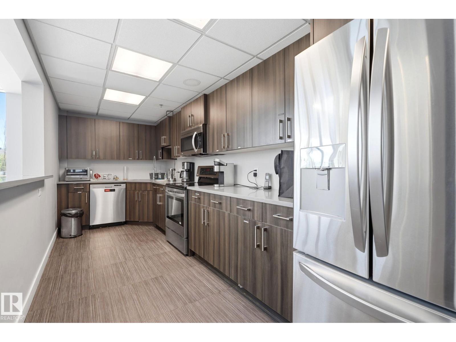 #125 5151 Windermere Boulevard SW - 33