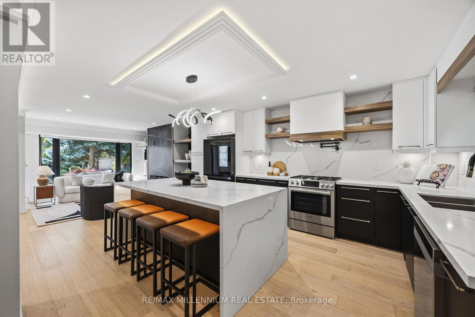 14 PORTREE CRESCENT - 12