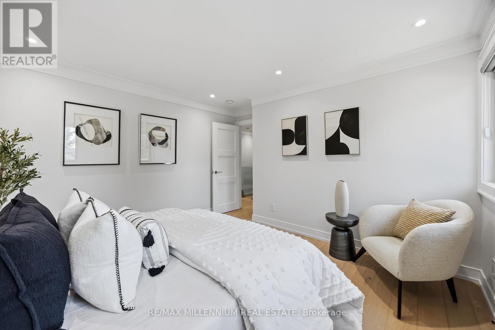 14 PORTREE CRESCENT - 28