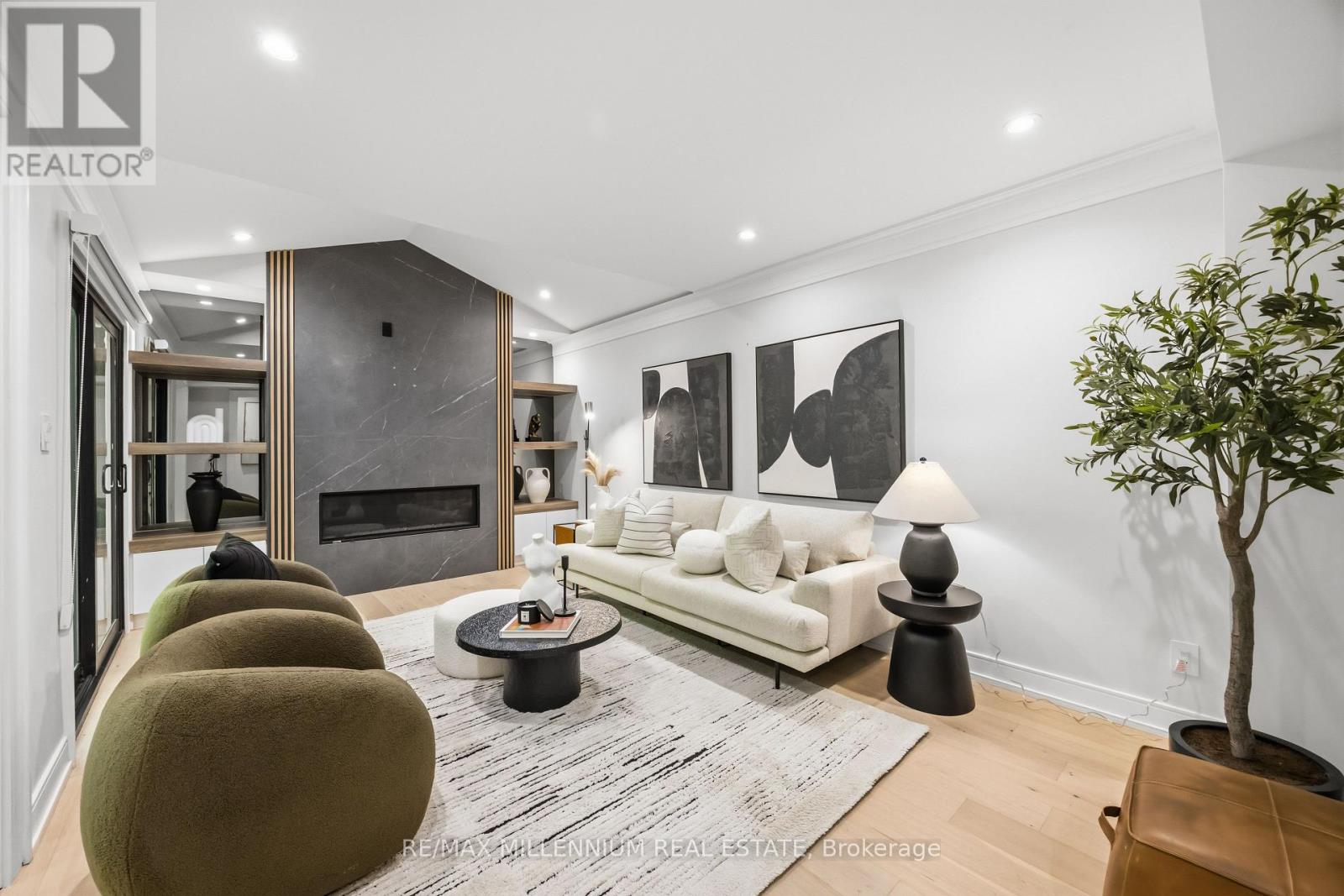 14 PORTREE CRESCENT - 9