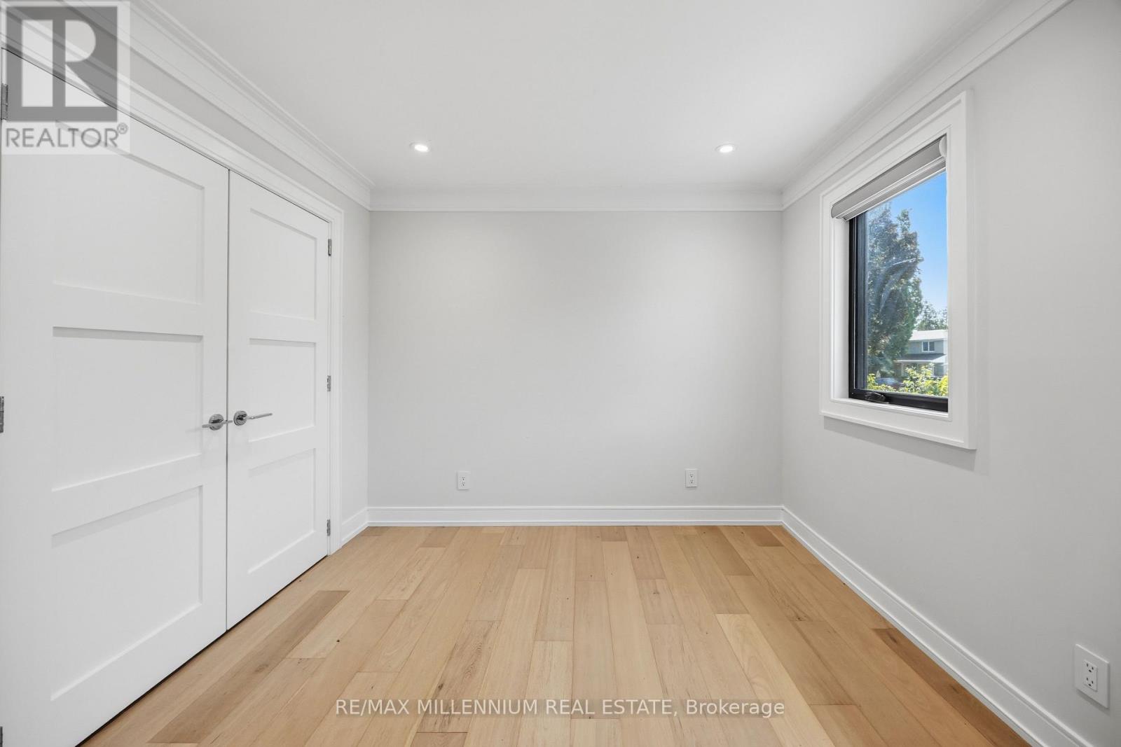 14 PORTREE CRESCENT - 36