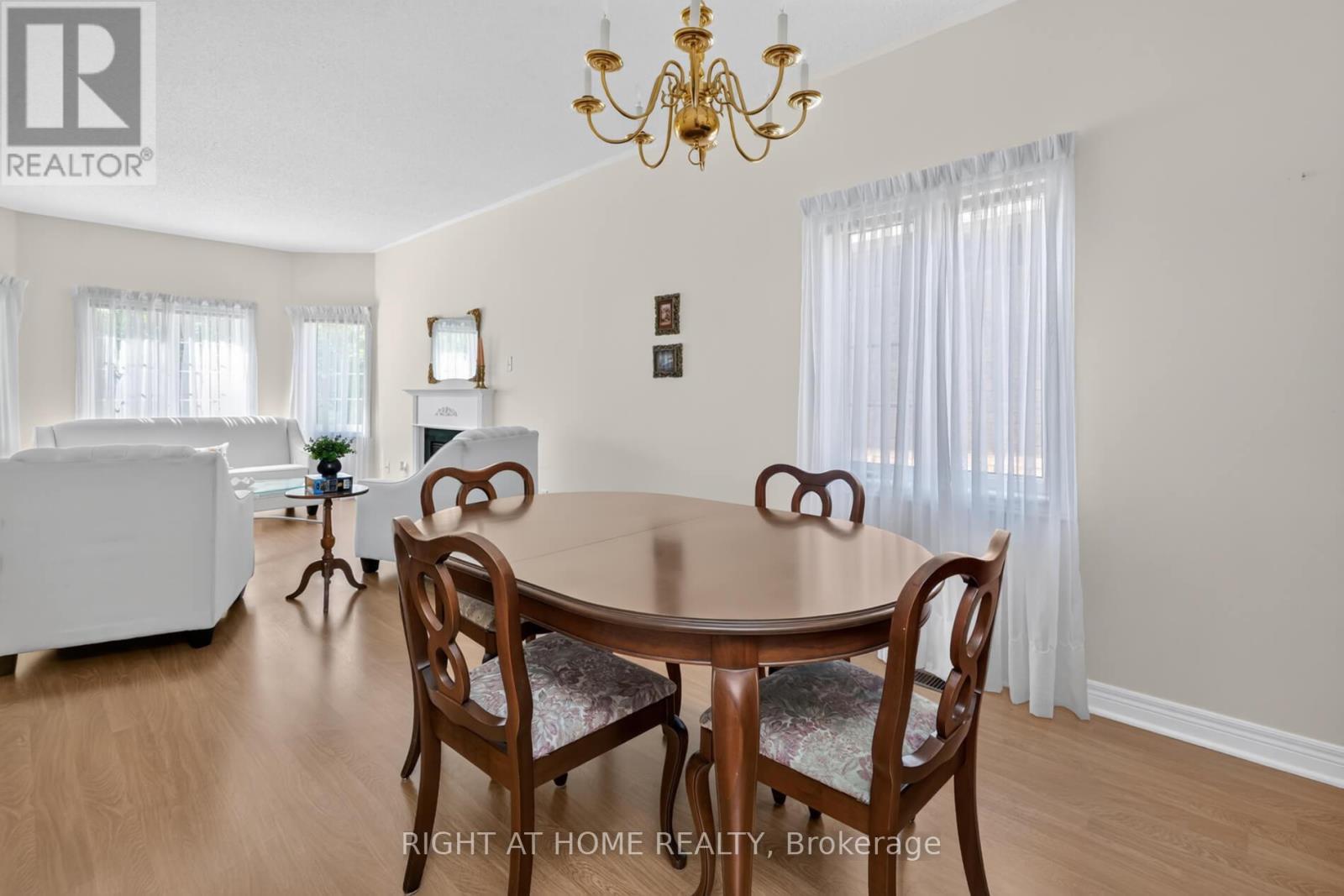5 ORCHARD PARK GATE - Image 11