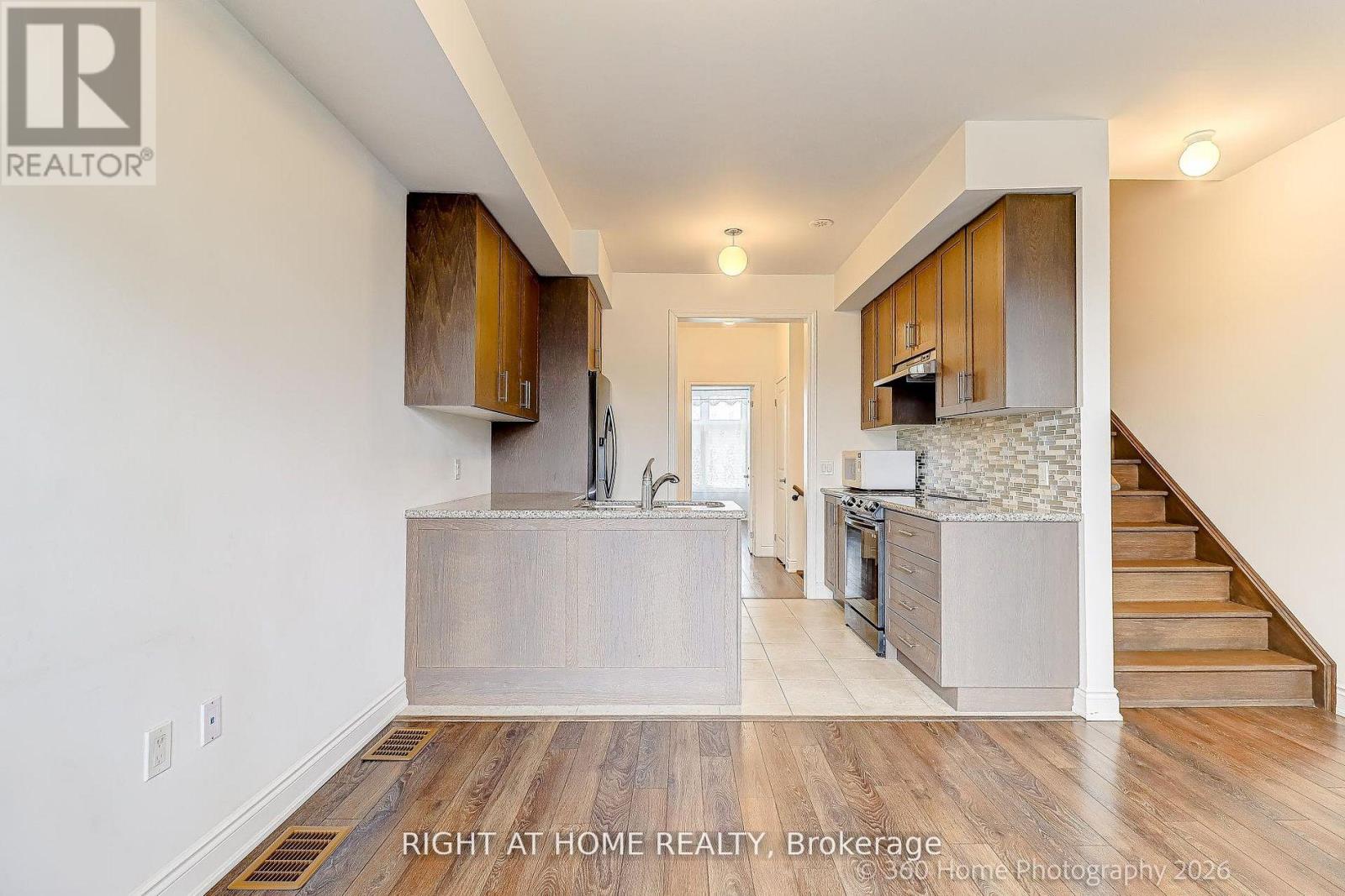 3014 ISLINGTON AVENUE W - 5