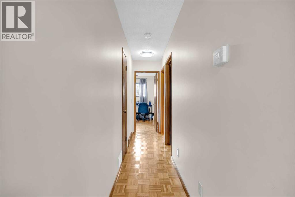 49 Beacham Way NW - 16