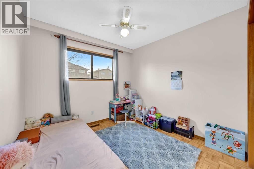 49 Beacham Way NW - 19