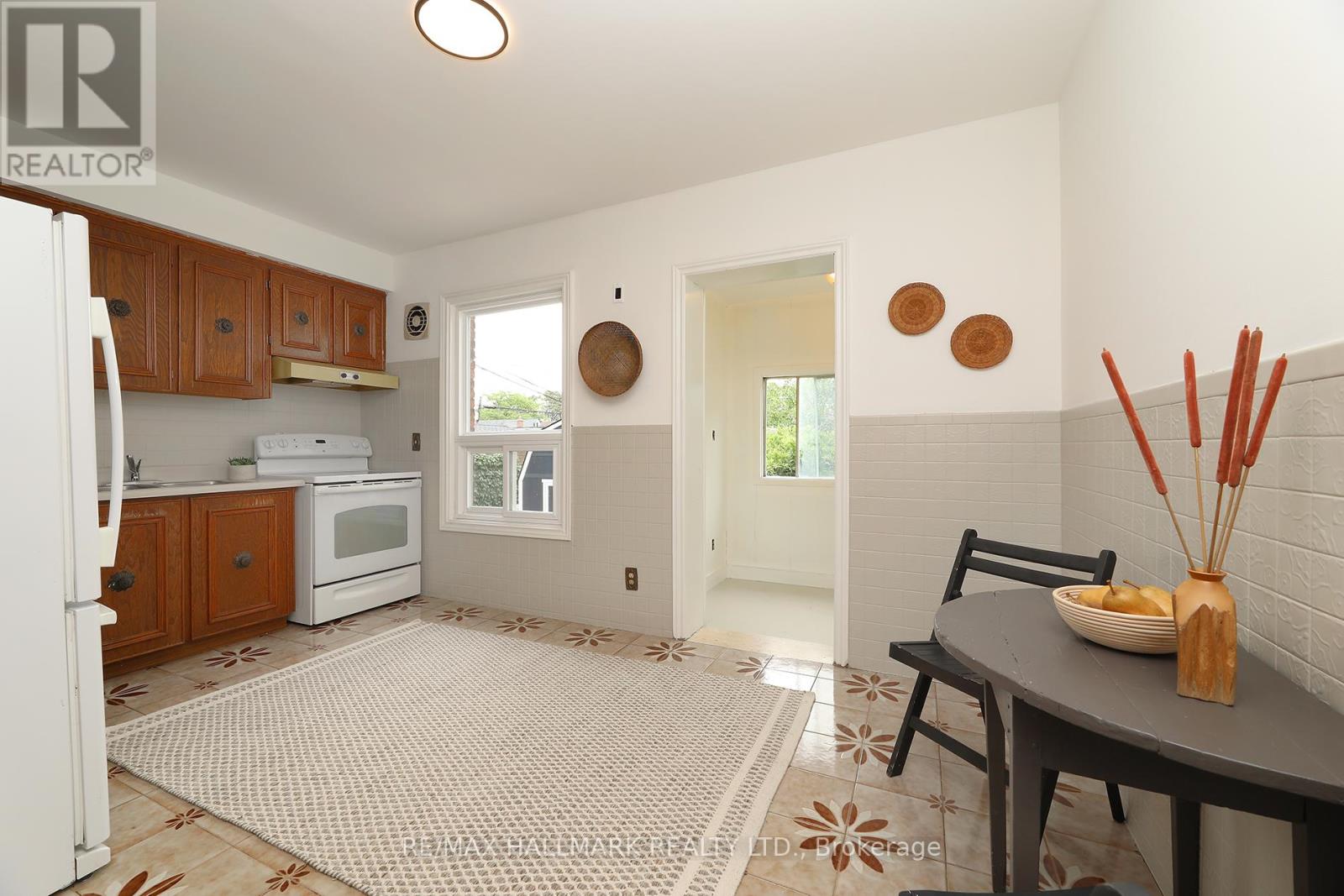 259 WOLVERLEIGH BOULEVARD - Image 11