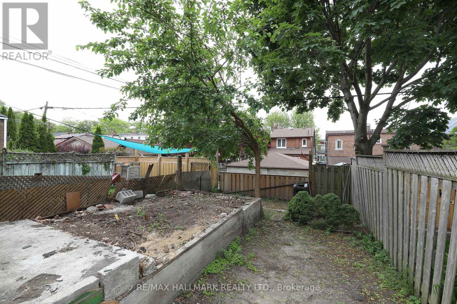 259 WOLVERLEIGH BOULEVARD - 32
