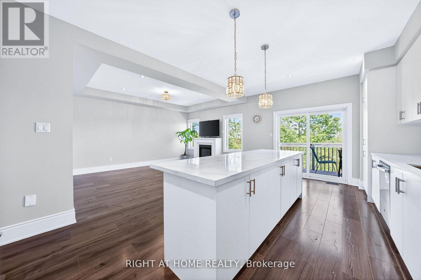 1160 PEELAR CRESCENT - 10