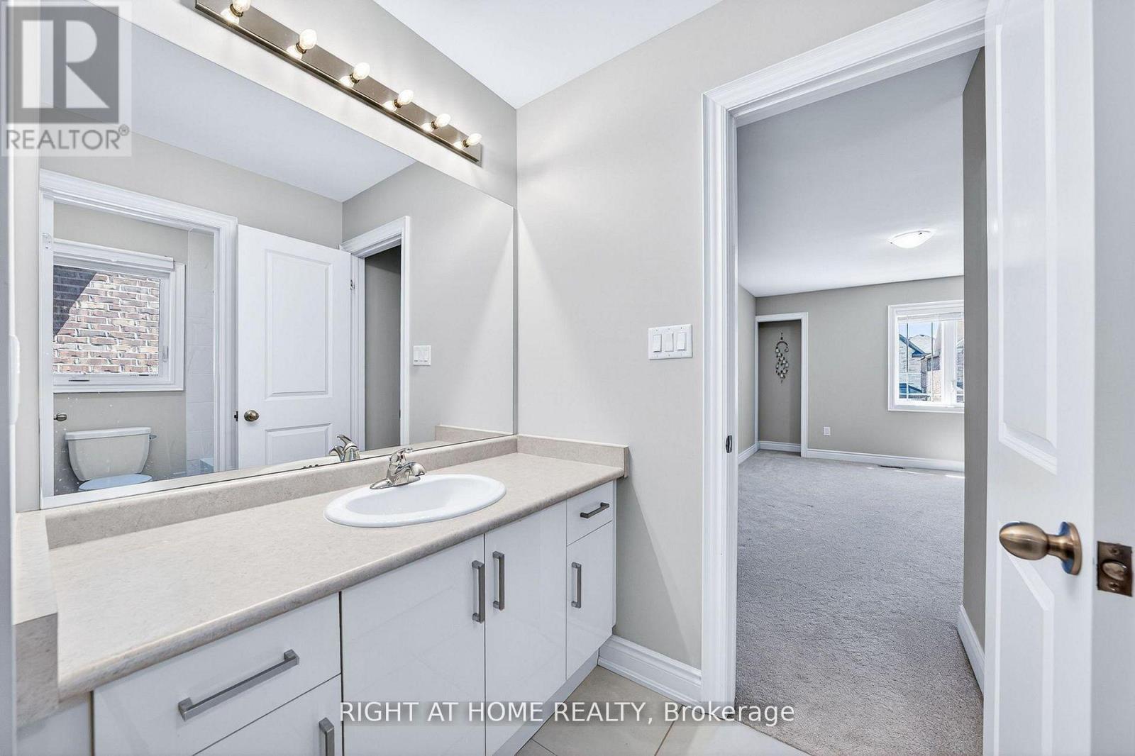 1160 PEELAR CRESCENT - 22