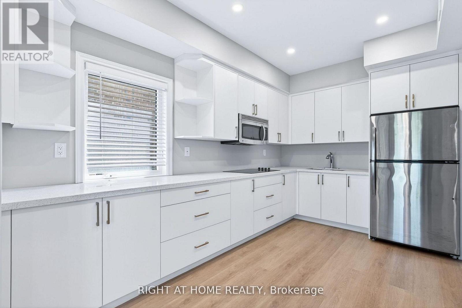 1160 PEELAR CRESCENT - 30