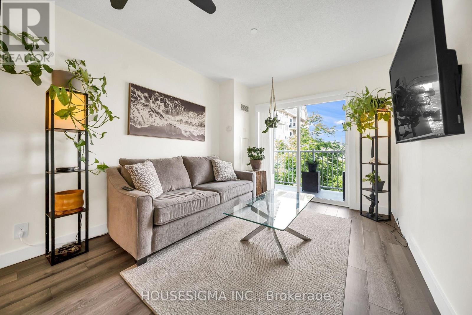 #207 8 HARRIS STREET - 19
