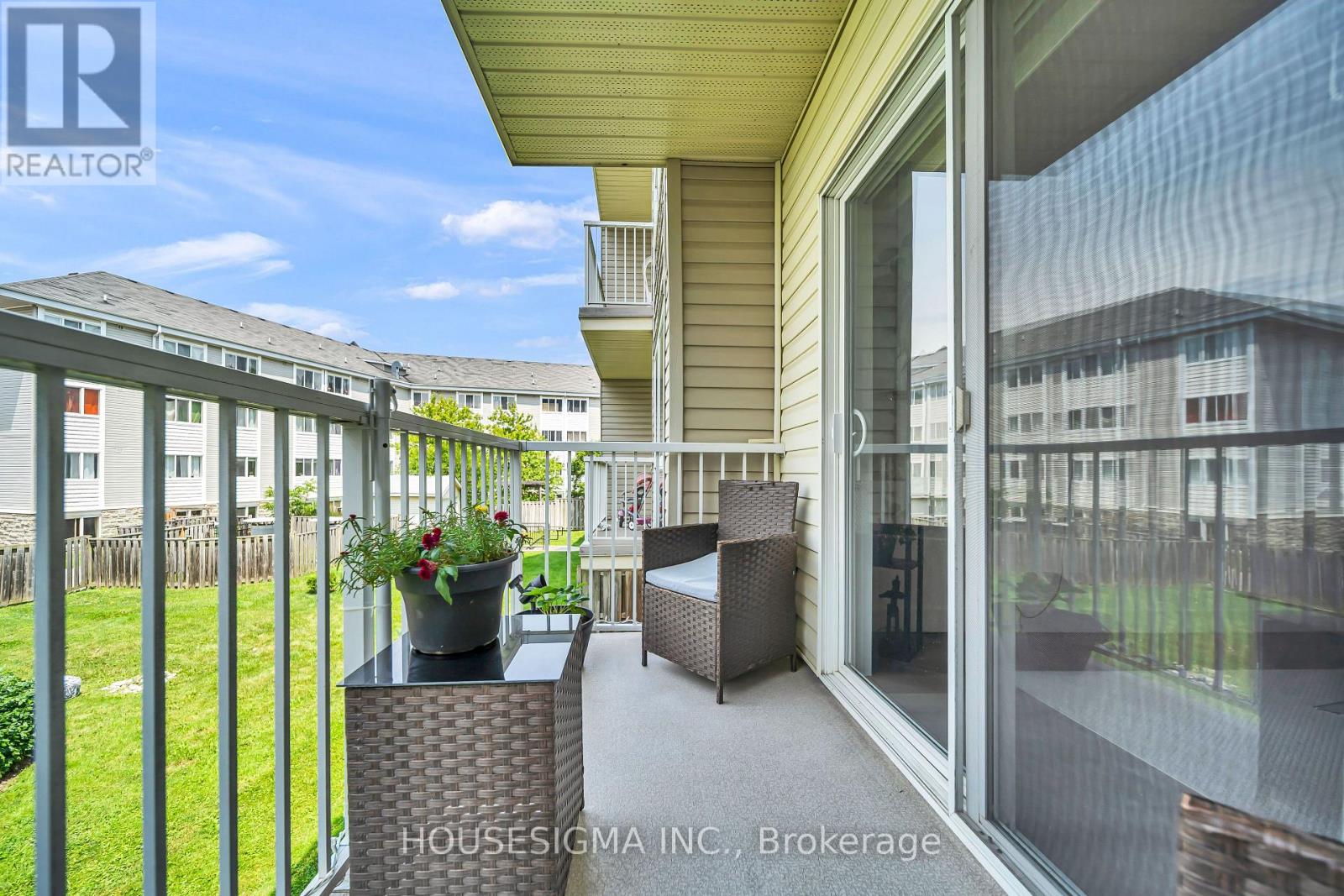 #207 8 HARRIS STREET - 37
