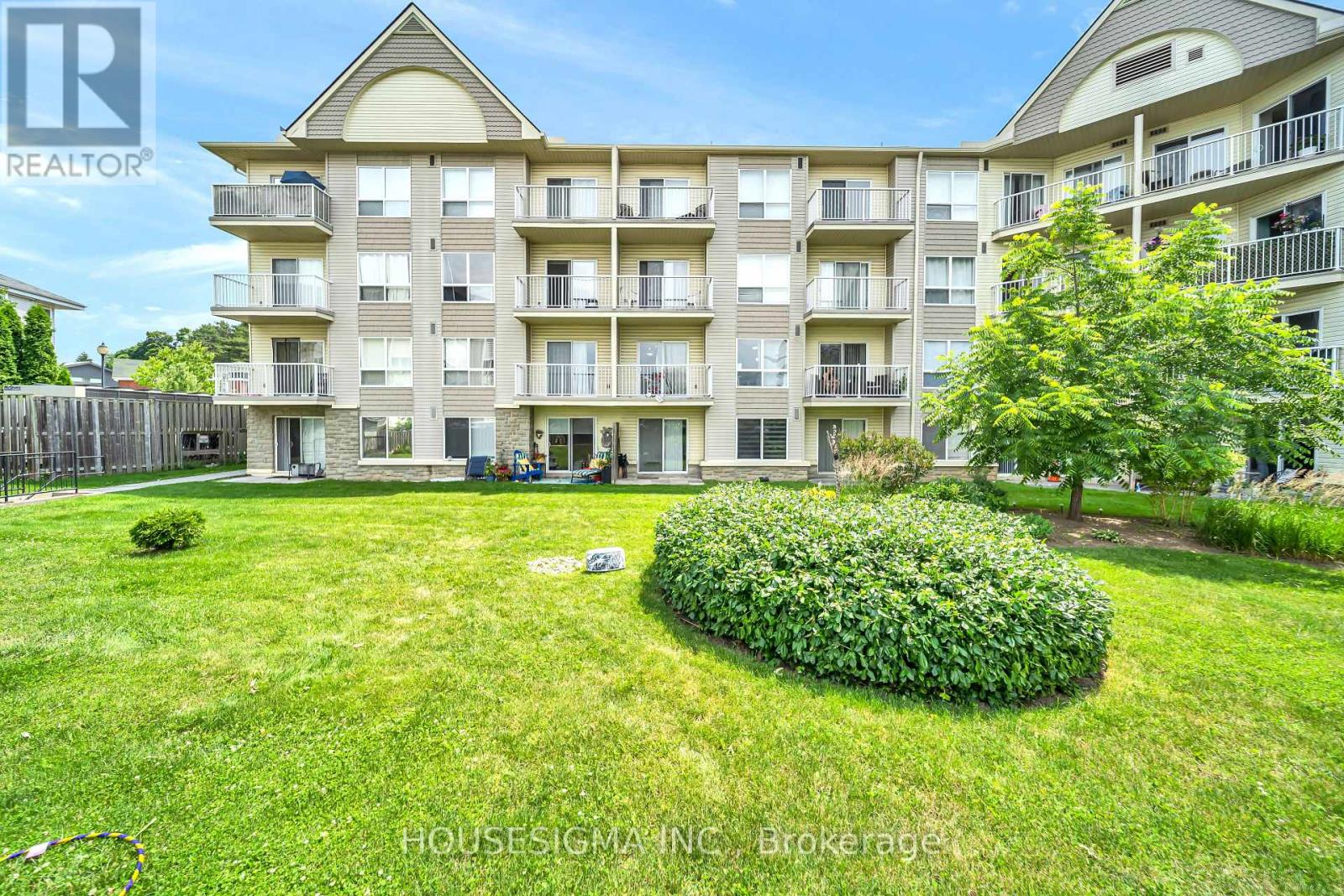 #207 8 HARRIS STREET - Image 41