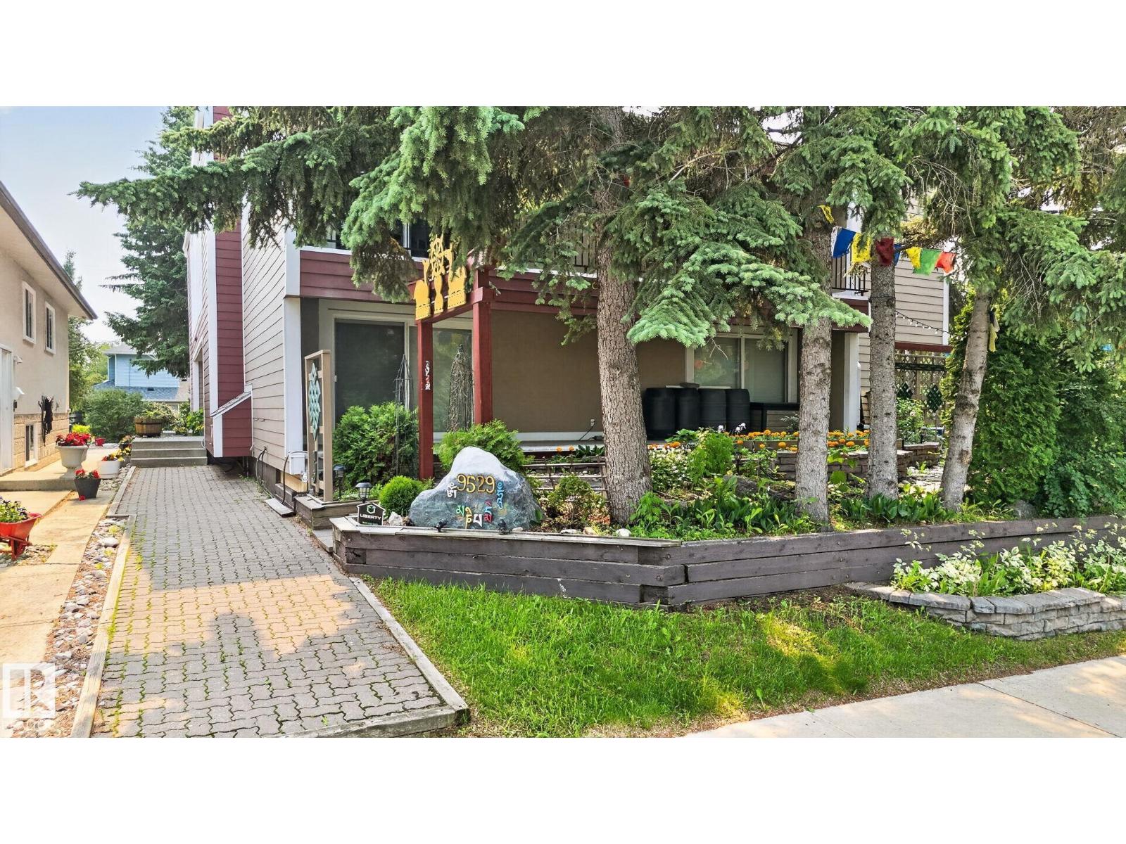 #4 9529 87 AV NW - photo 3