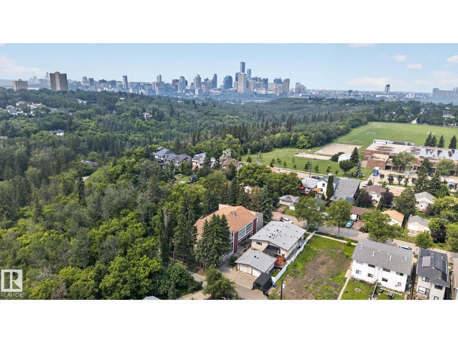 #4 9529 87 AV NW - photo 4