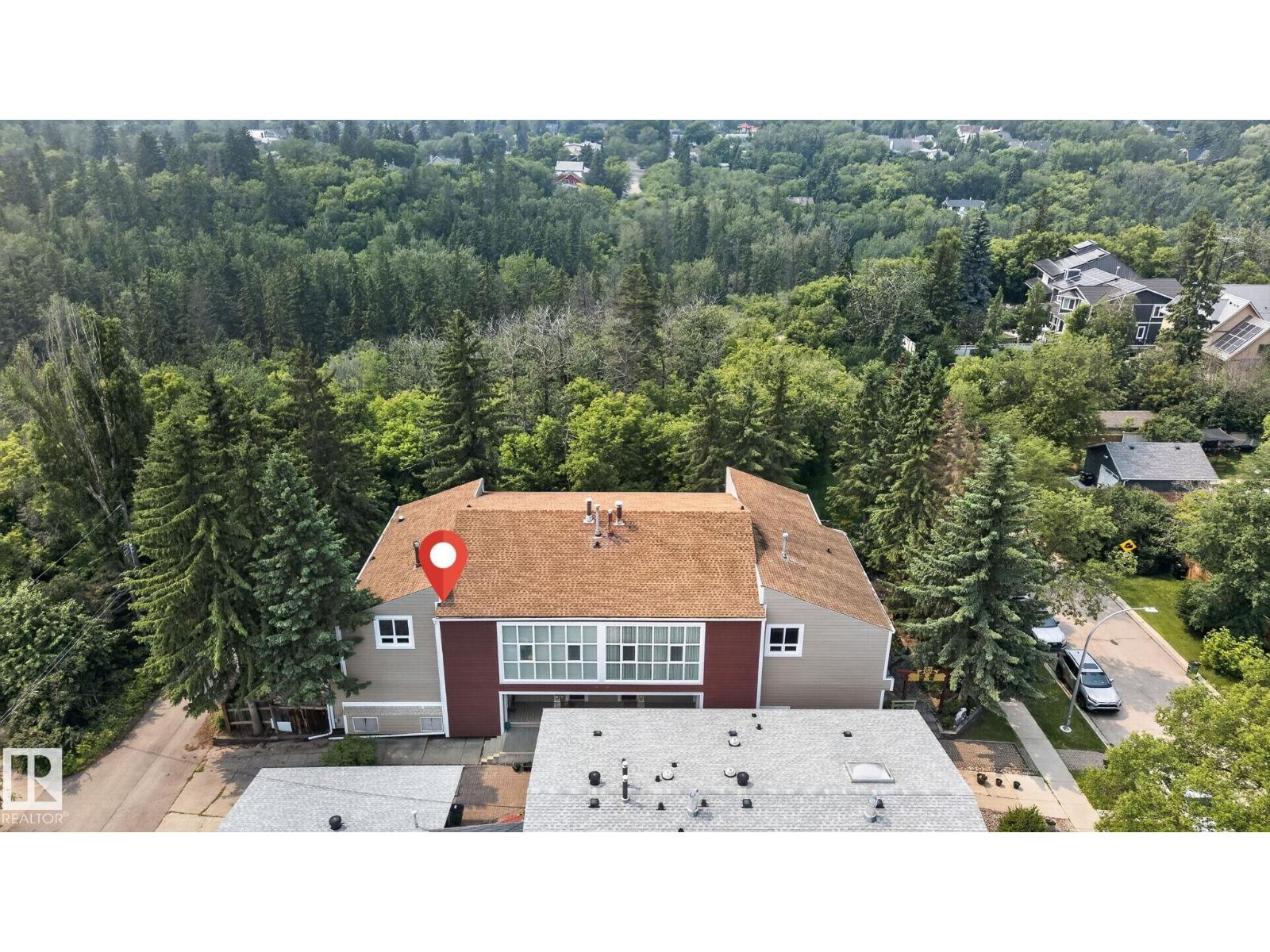 #4 9529 87 AV NW - 6