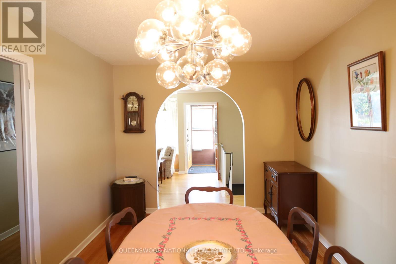 3 Bed, 2 Bath House for Sale in Ottawa – 1261 BROOKLINE AVENUE, Ottawa – MLS# X13522144 - Image 9