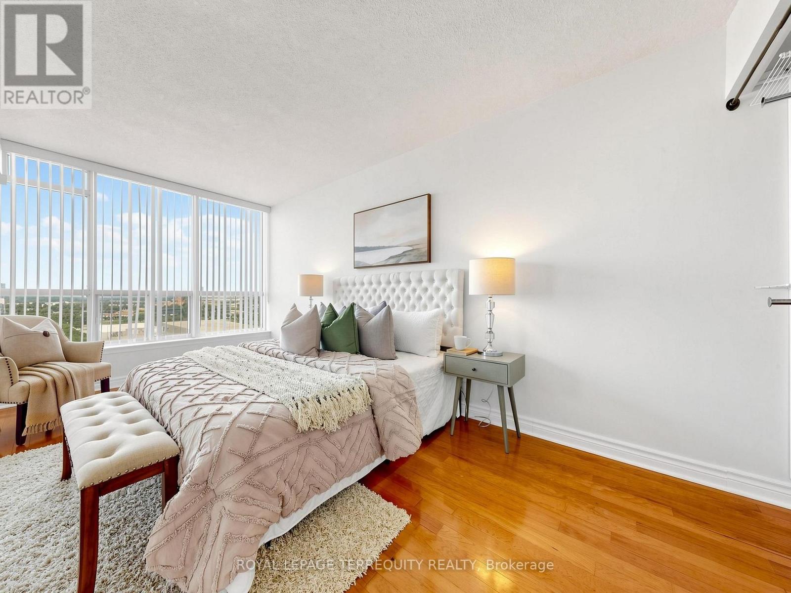 #1218 1880 VALLEY FARM ROAD - 19