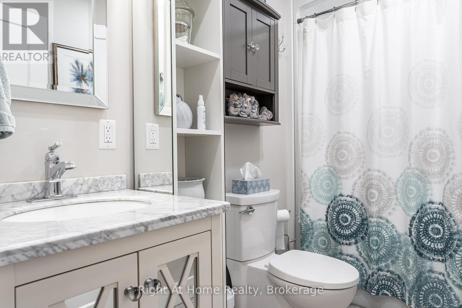 71214 ANNE STREET - 29