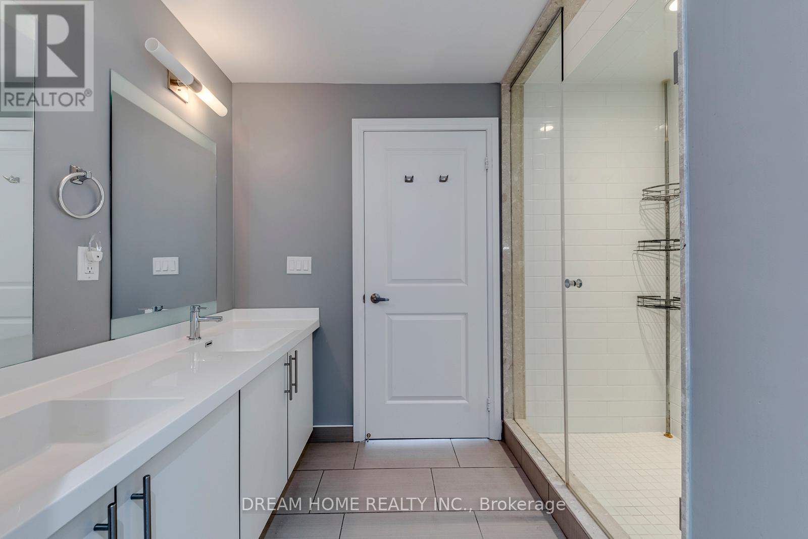 #1609 55 SPEERS ROAD - 15