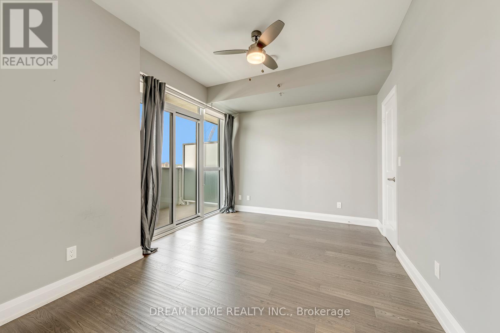 #1609 55 SPEERS ROAD - 18