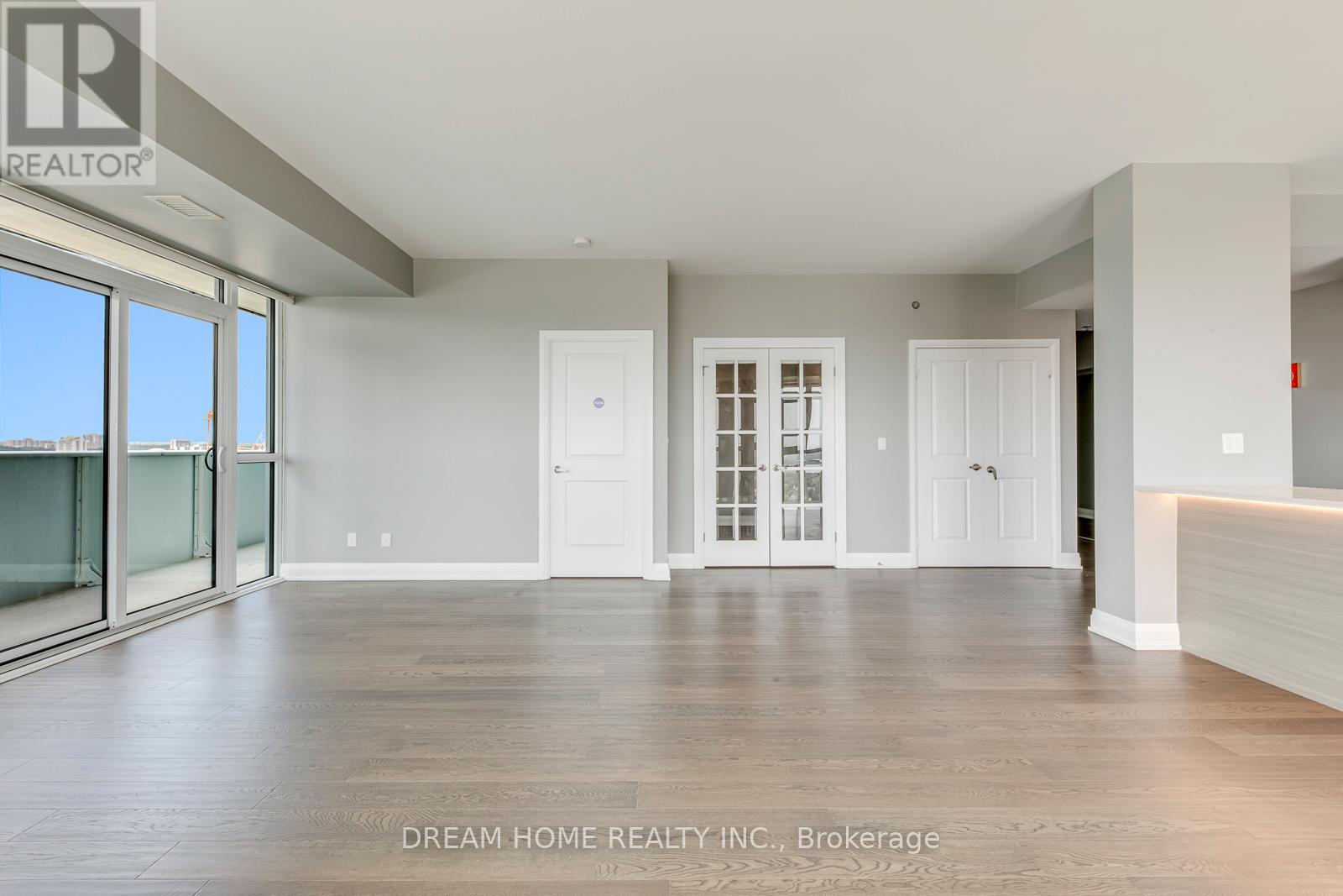 #1609 55 SPEERS ROAD - 6
