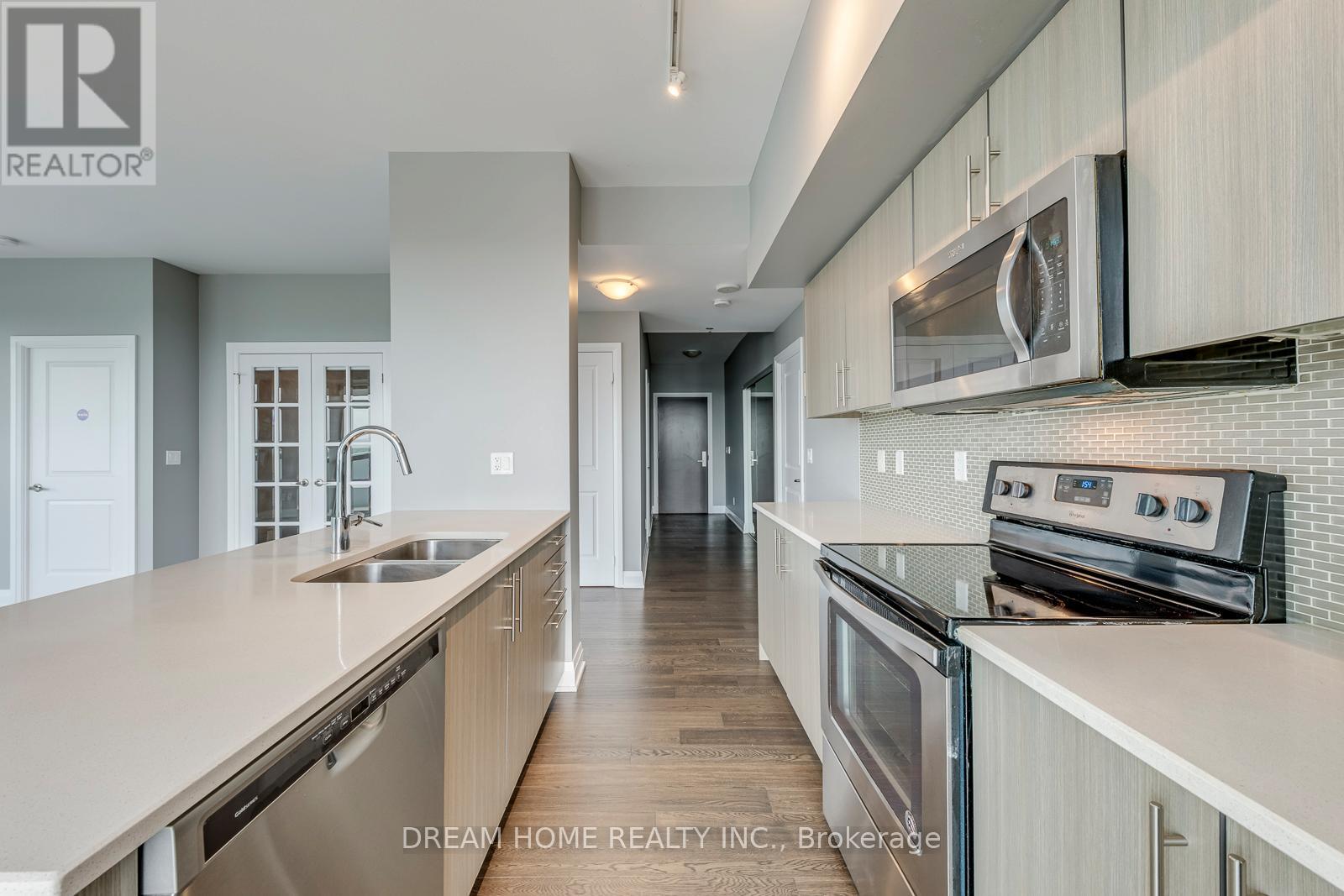 #1609 55 SPEERS ROAD - 9