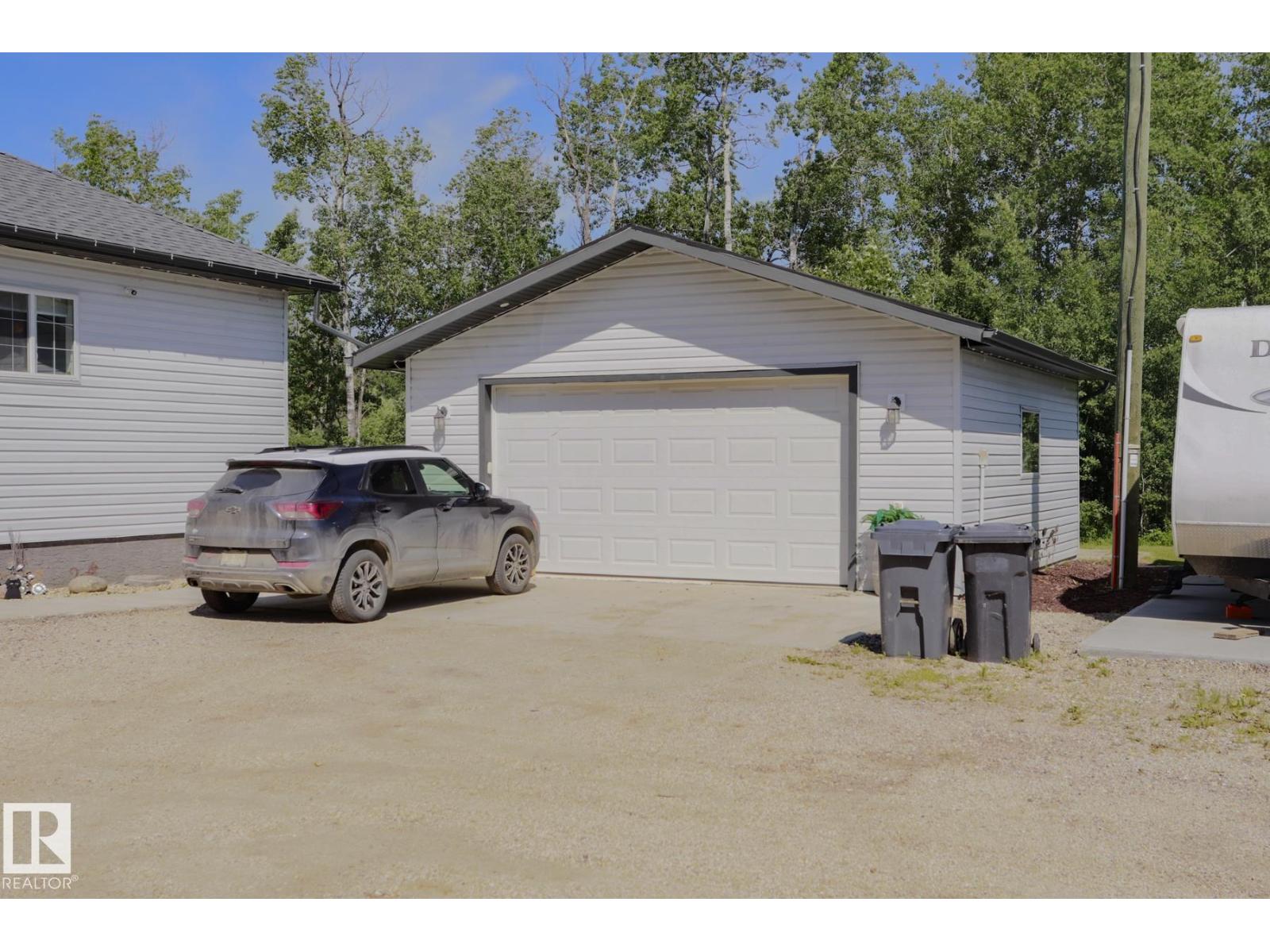 8 MAIN ST - 20