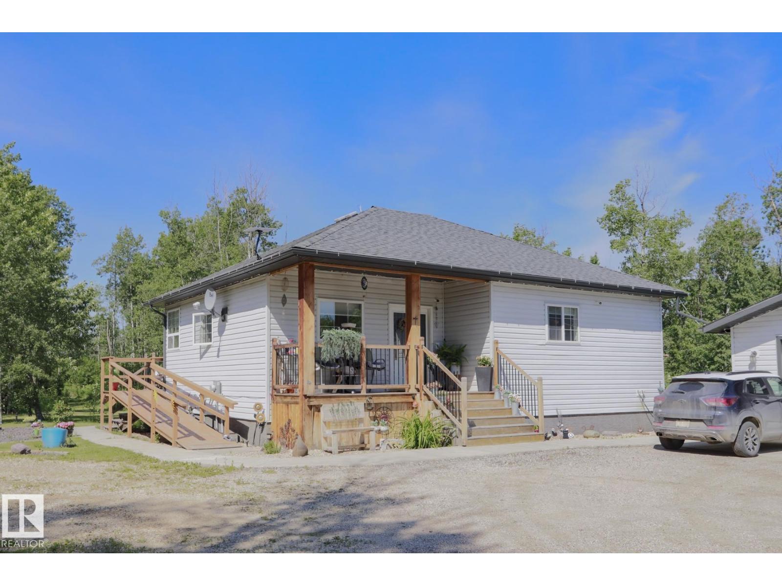 8 MAIN ST - 5