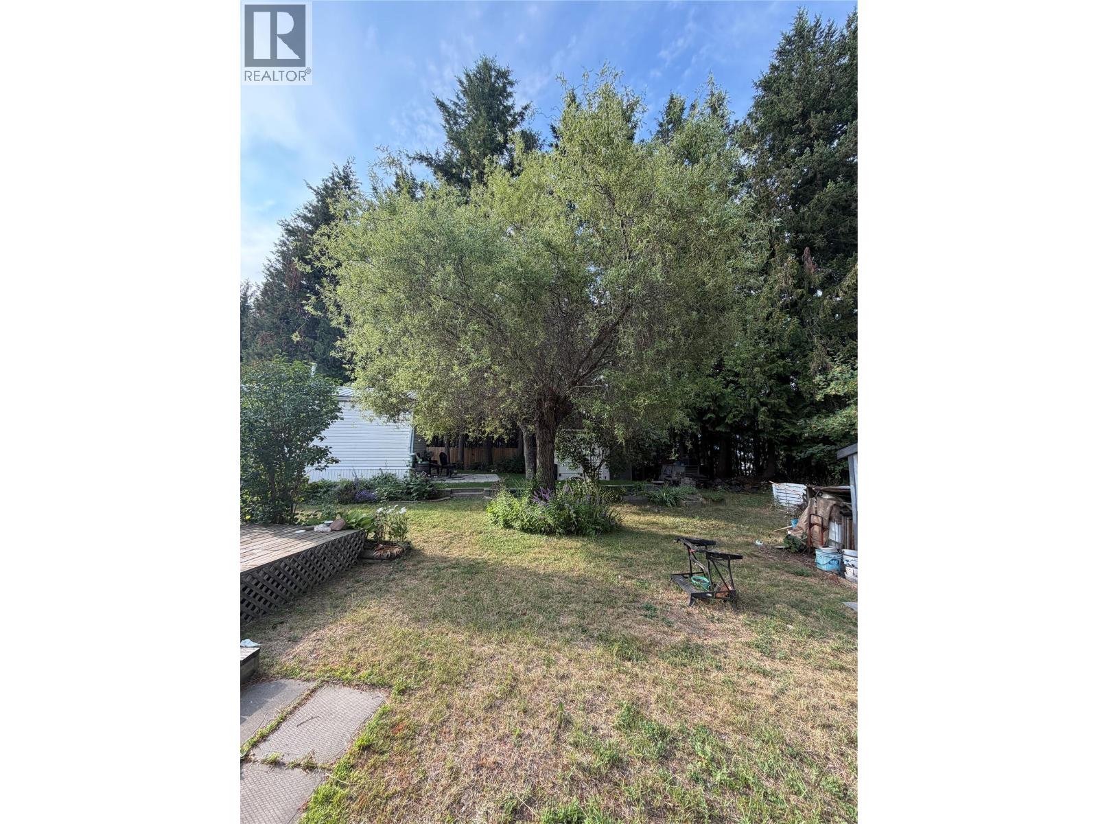 76 5271 67 Avenue Northeast, Salmon Arm