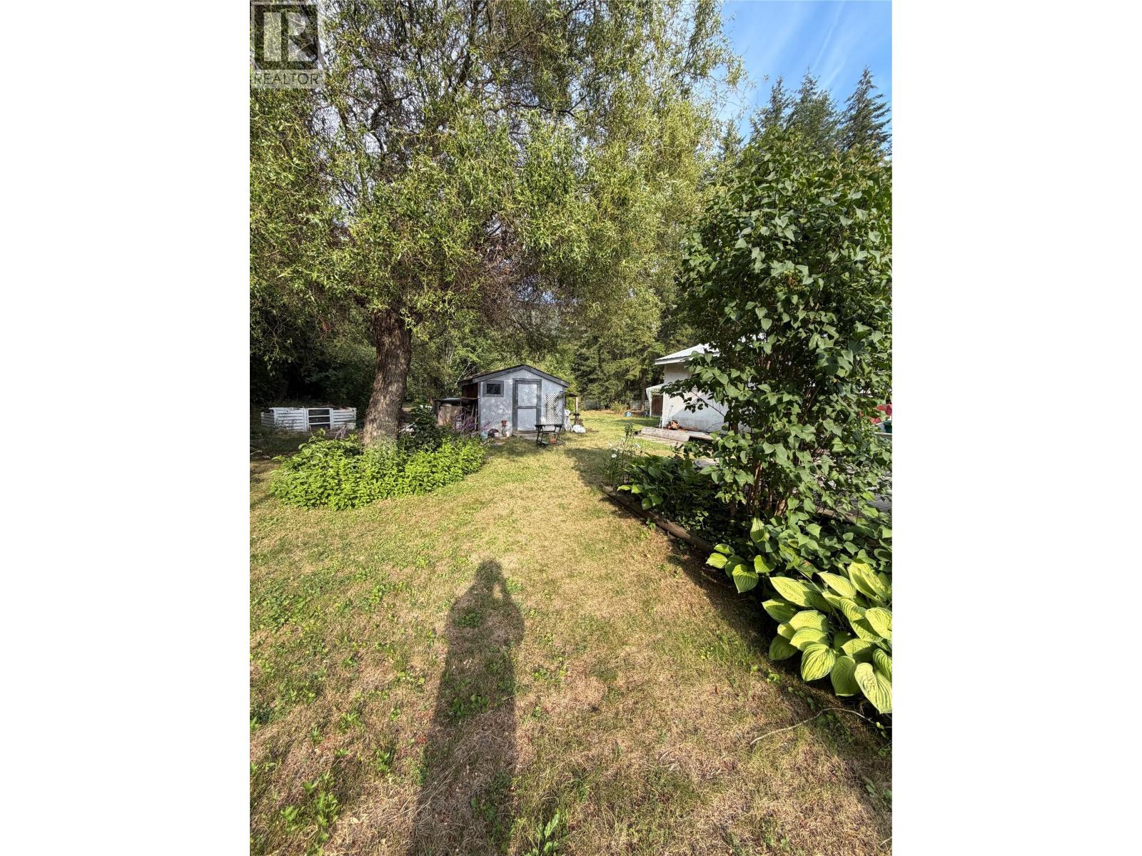 76 5271 67 Avenue Northeast, Salmon Arm