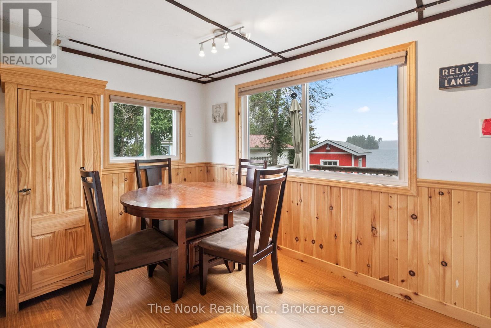 37 GOLDFINCH LANE - 11