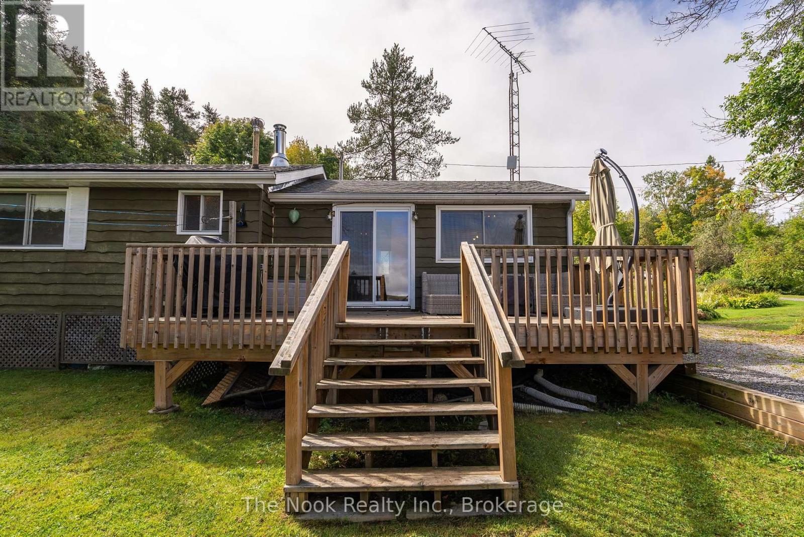 37 GOLDFINCH LANE - 4
