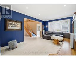 7 Polygon Court, Brampton, ON L6Z3X8 Photo 6