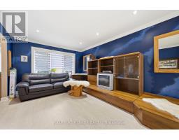 7 Polygon Court, Brampton, ON L6Z3X8 Photo 9