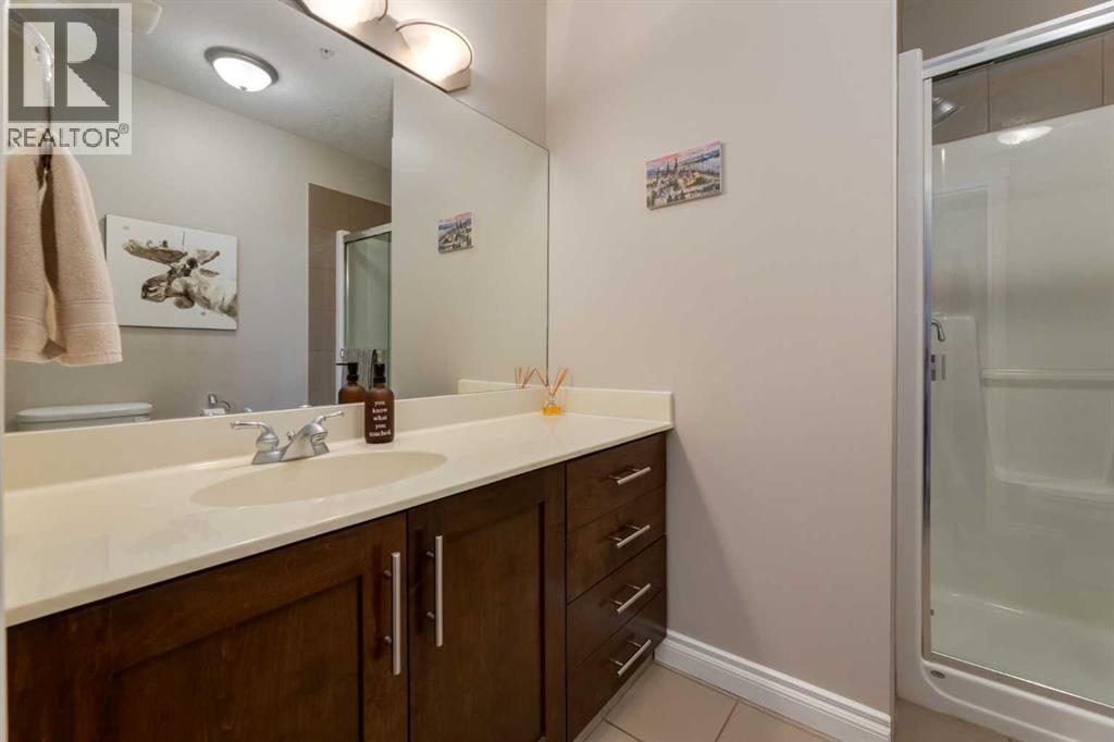 #3804 24 Hemlock Crescent SW - 21