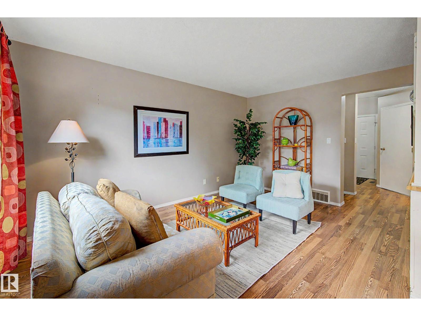 19 PINEVIEW DR - 10