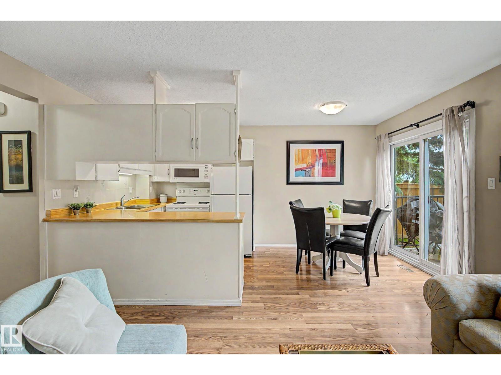 19 PINEVIEW DR - 12