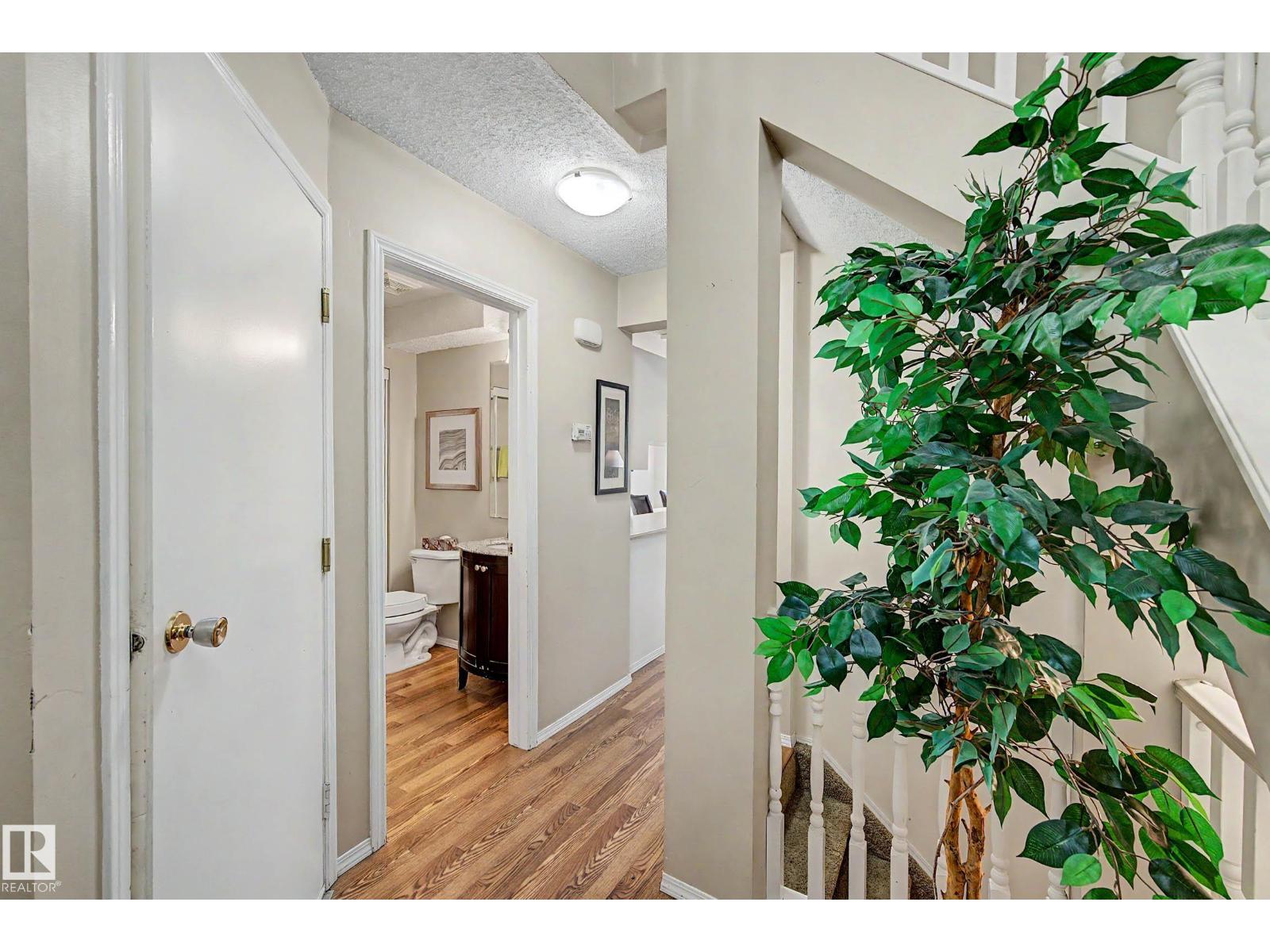 19 PINEVIEW DR - 7