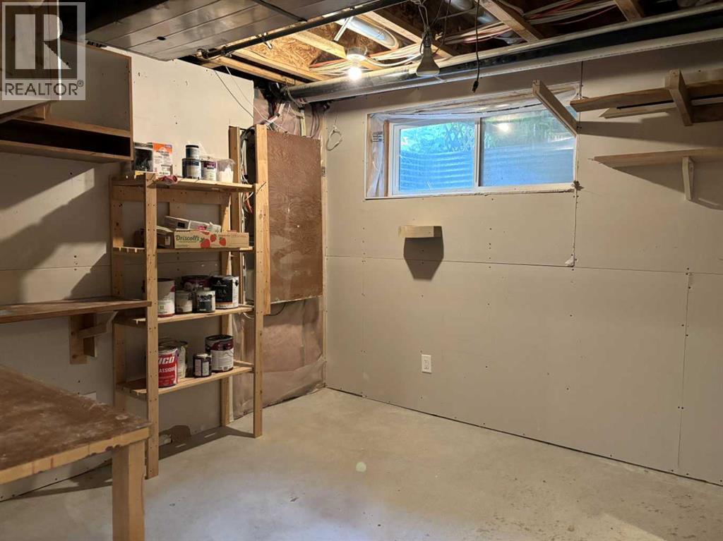 Storage/Work area