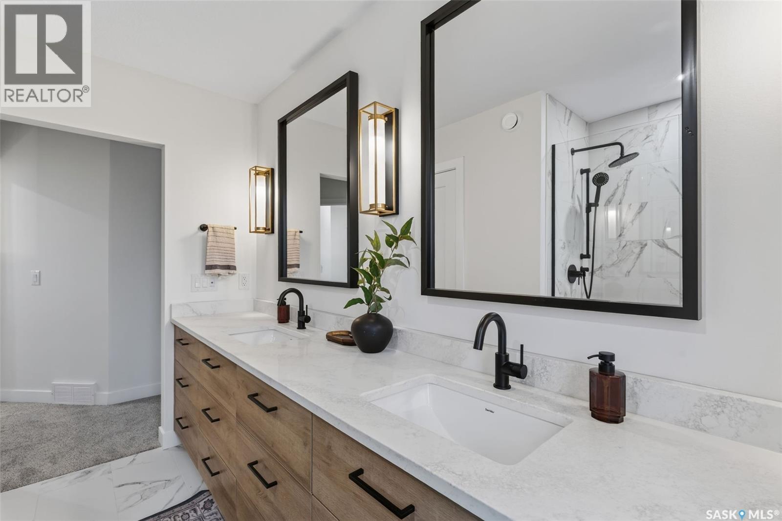 104 Lakewood DRIVE — photo 40