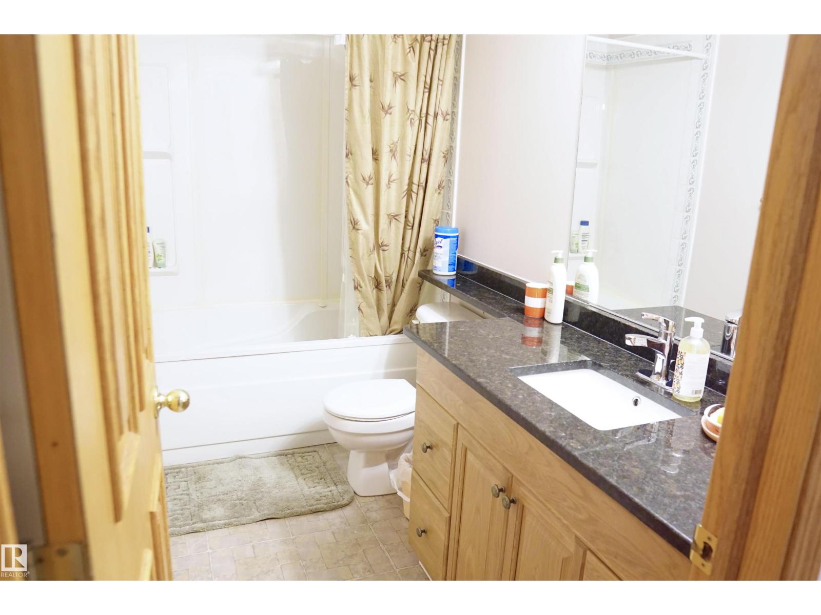 8504 160A AV NW - 40