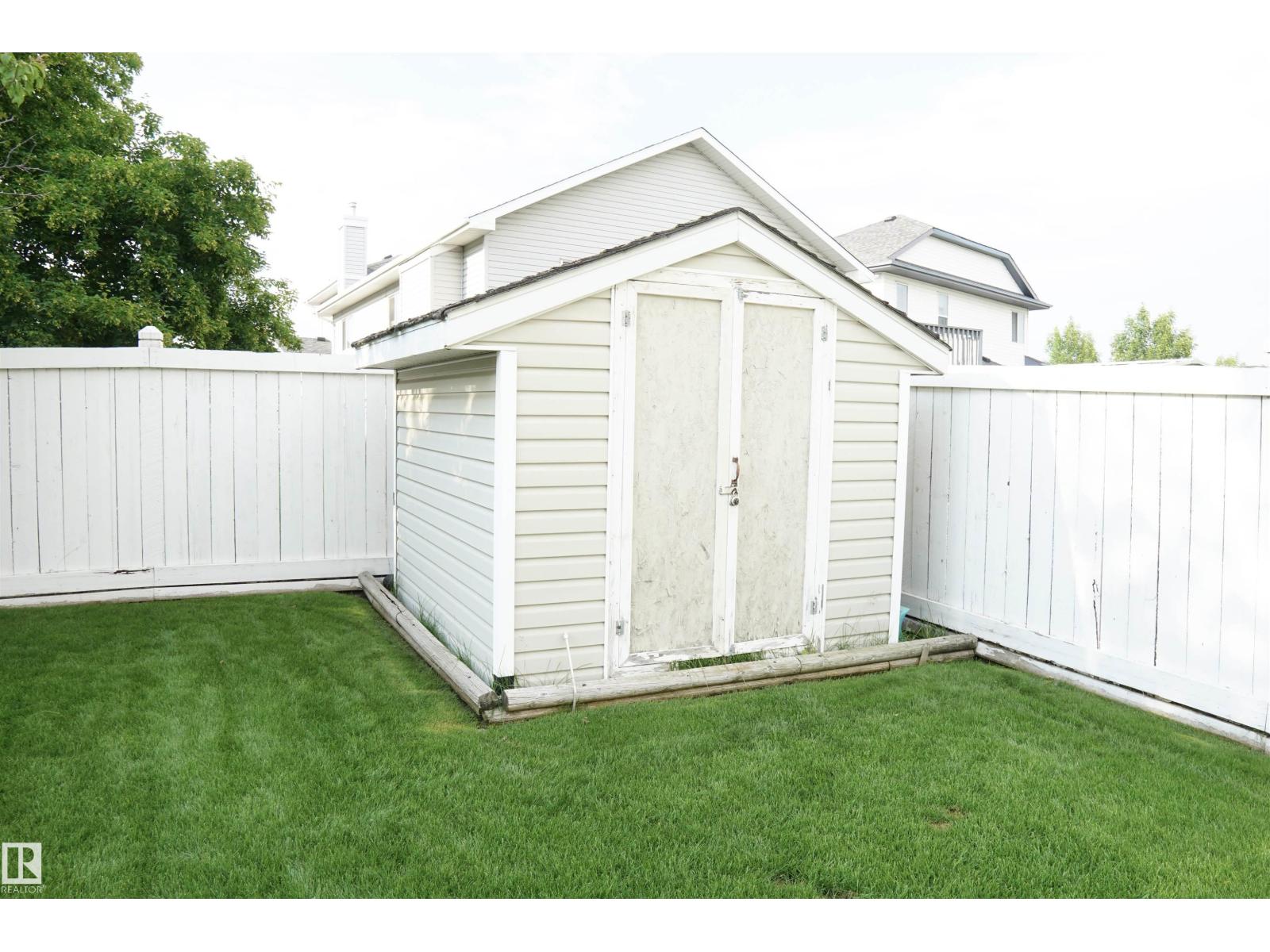 8504 160A AV NW - 50