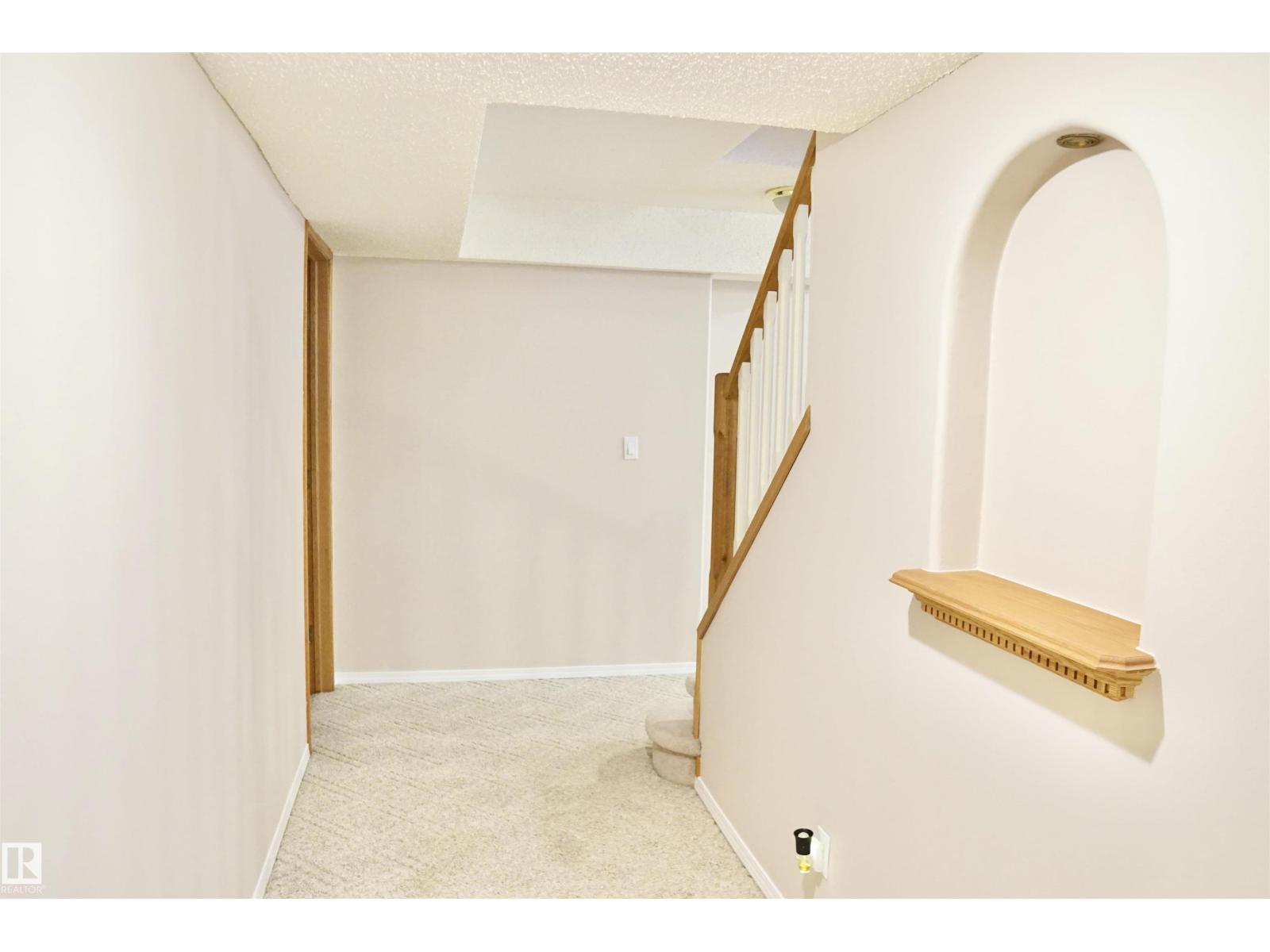 8504 160A AV NW - 41