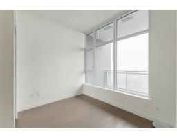 3303 13308 Central Avenue, Surrey, BC V3T0M4 Photo 9