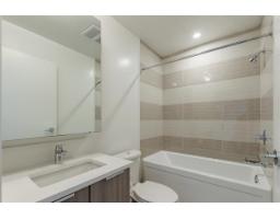 3303 13308 Central Avenue, Surrey, BC V3T0M4 Photo 8