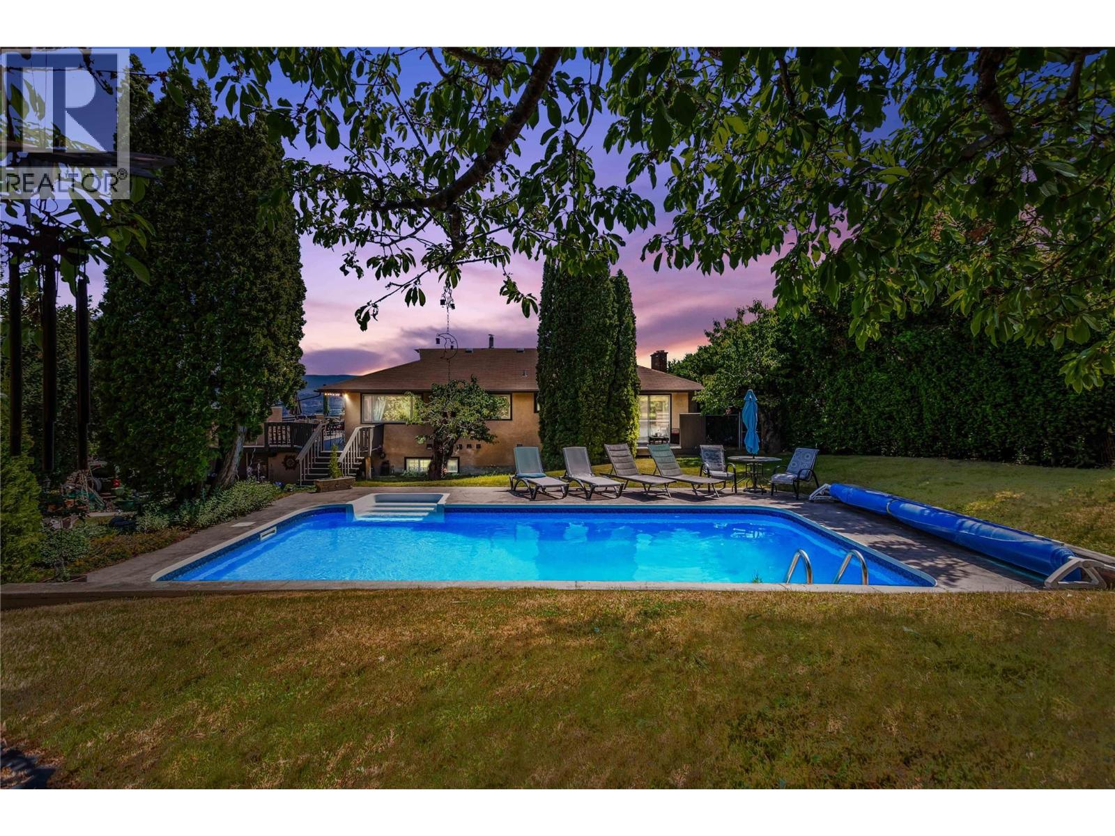 2370 Thacker Drive - 17